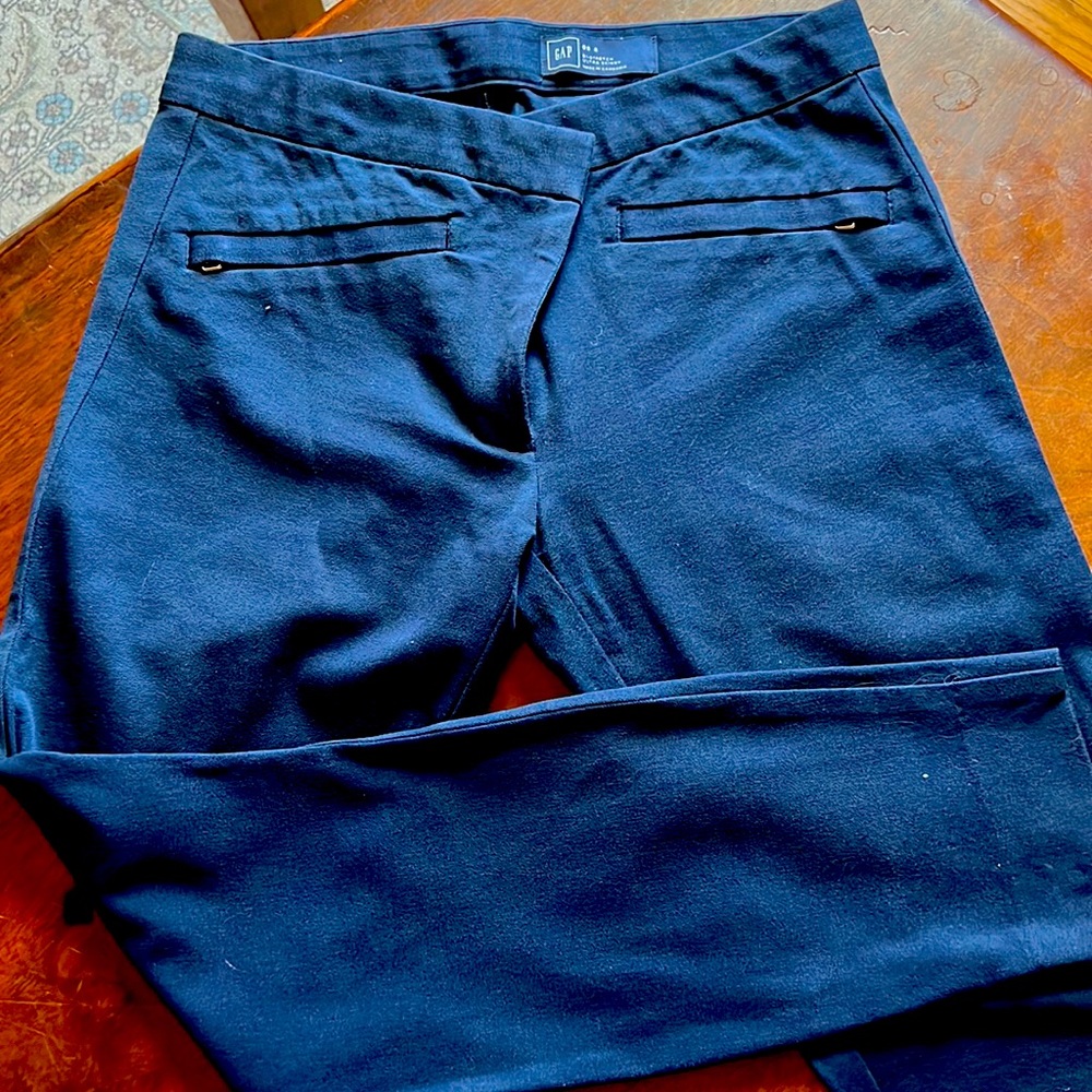 Navy blue gap crop pants, size 08R